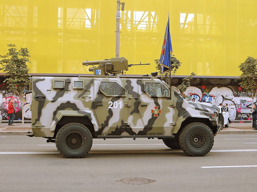 Фото 3. Боевая бронированная машина Спартан
