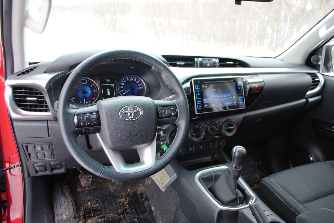 Фото 2. Toyota Hilux&nbsp;– три дні на&nbsp;фермерській роботі